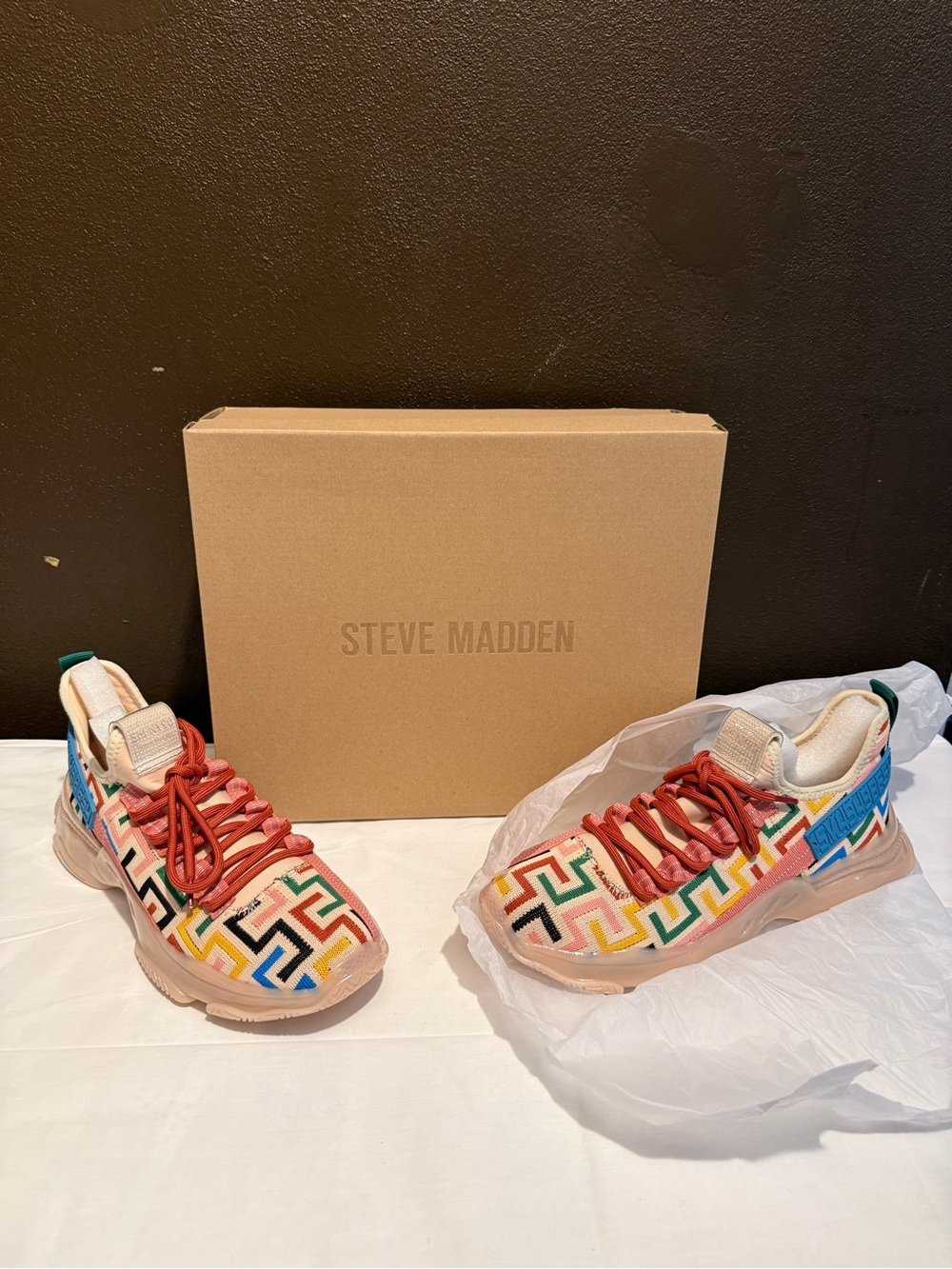 Steve Madden Women Colorful Geometric Pattern Sneakers - Pink/Red/Blue